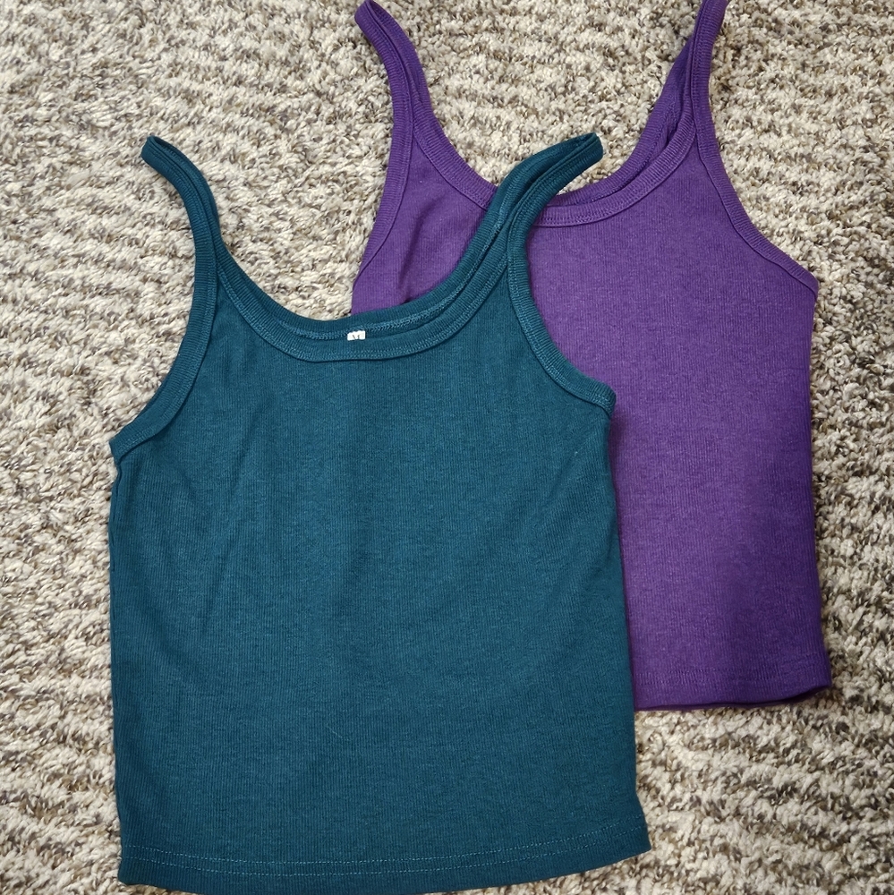 Cropped Tank Tops Bundle - Size Medium